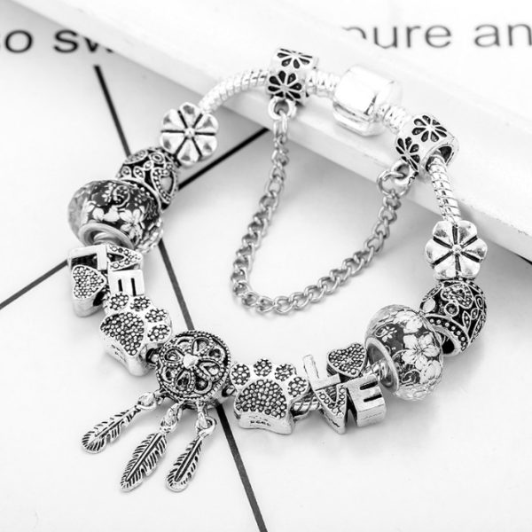European silver dream catcher charming ladies' bracelet, DIY crystal LOVE heart-shaped and cat paw beaded bracelet accessories - Image 2