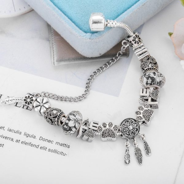 European silver dream catcher charming ladies' bracelet, DIY crystal LOVE heart-shaped and cat paw beaded bracelet accessories - Image 4