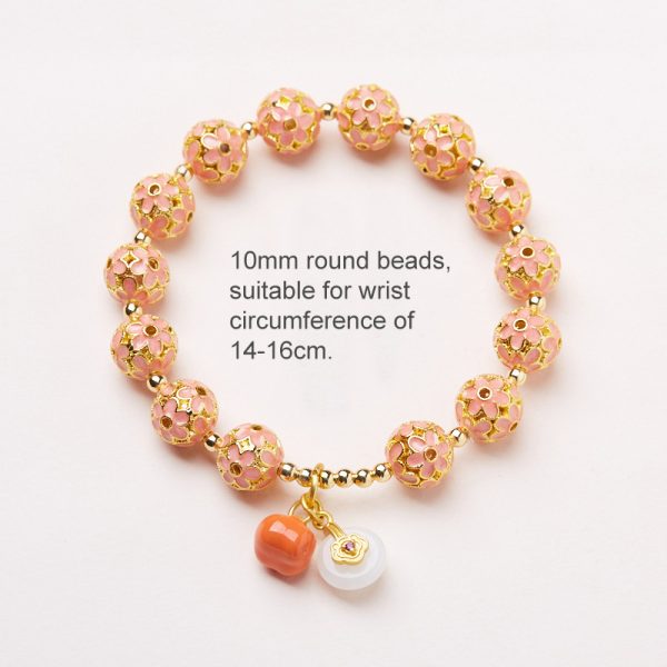 Cloisonné flower-patterned bracelet, a lucky bead bracelet symbolizing peace and happiness. It's an ideal gift and accessory for giving to your best friend.